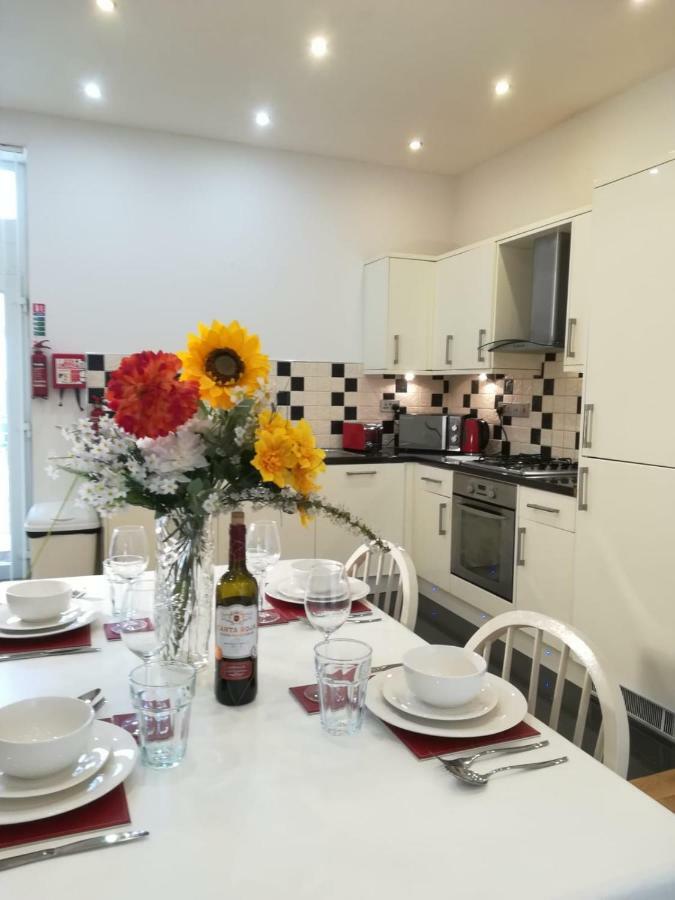 Spacious, Ground Floor, 2 Bedroom Apartment, Uplands, Суонси Экстерьер фото