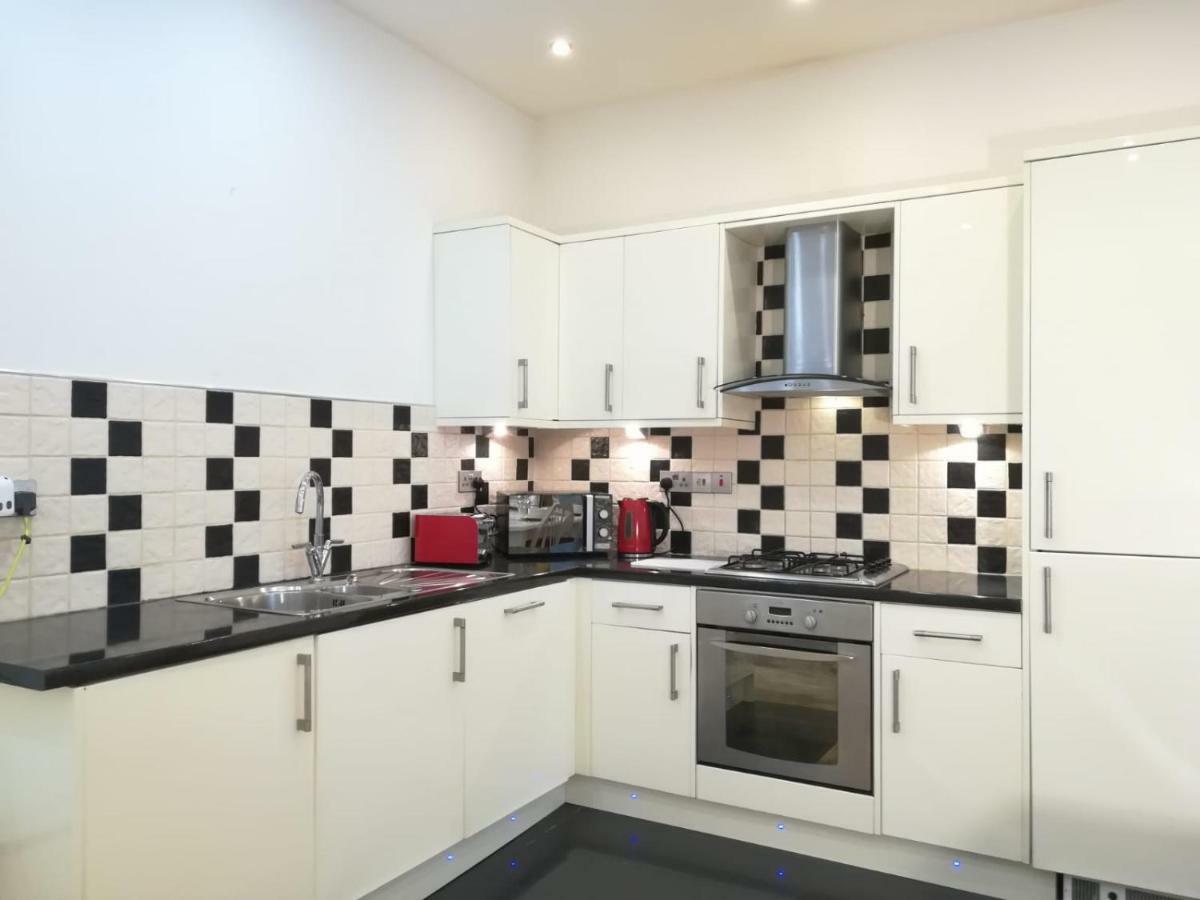 Spacious, Ground Floor, 2 Bedroom Apartment, Uplands, Суонси Экстерьер фото