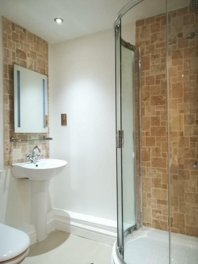 Spacious, Ground Floor, 2 Bedroom Apartment, Uplands, Суонси Экстерьер фото